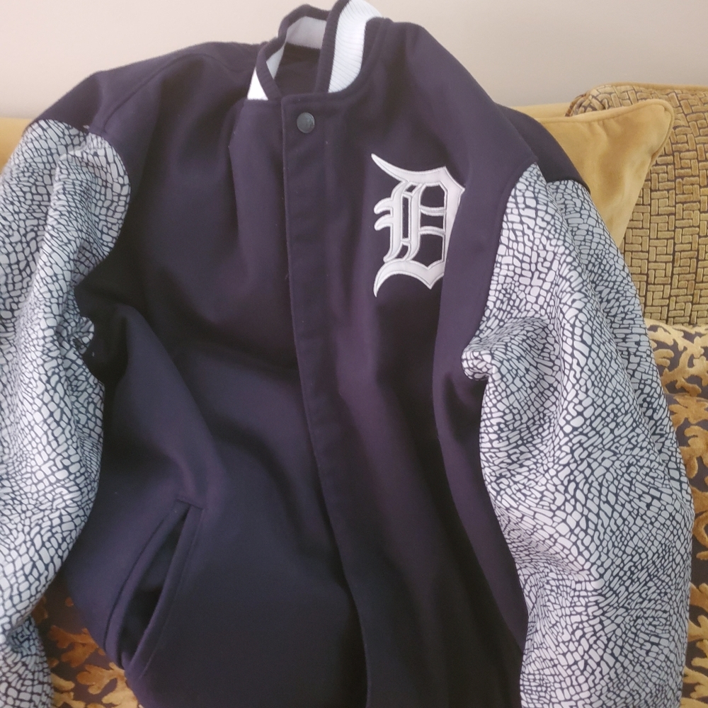 Detroit Tigers Varsity Jacket reversible